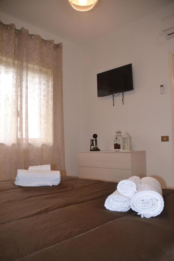 Dolphin House Apartment Помпей Екстериор снимка